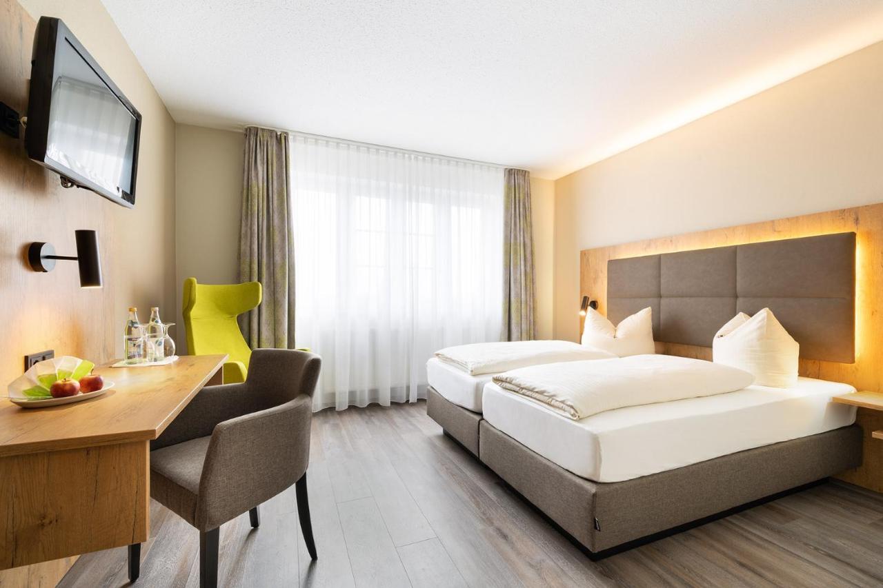 Hotel Neuwirt Hallbergmoos Kültér fotó